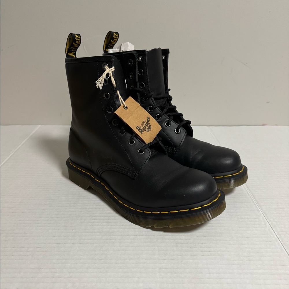 Dr Martens Womens 11821 Airwair Boots Black Size 10
